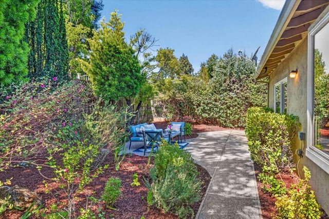 20154 KNOLLWOOD Drive, Saratoga, CA 95070