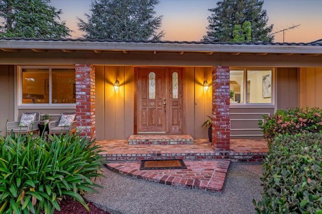 20154 KNOLLWOOD Drive, Saratoga, CA 95070