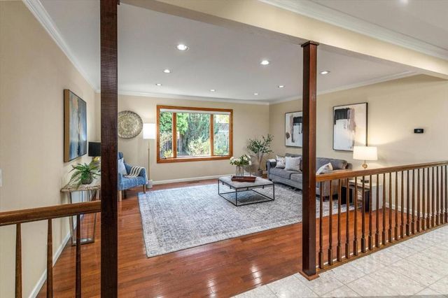 20154 KNOLLWOOD Drive, Saratoga, CA 95070