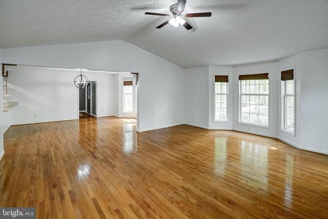 130 OAKLEIGH LN, Bumpass, VA 23024