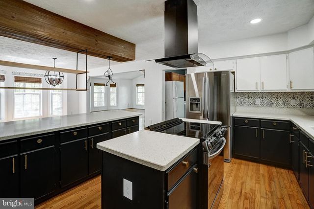 130 OAKLEIGH LN, Bumpass, VA 23024