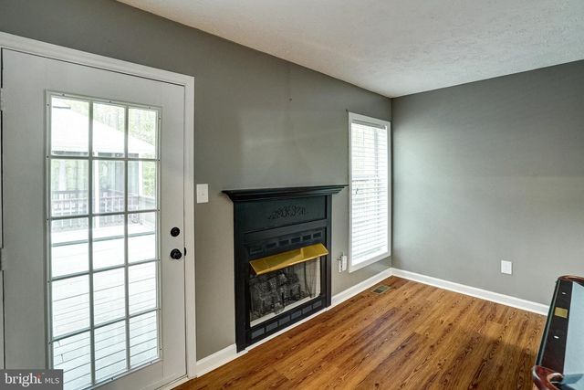 130 OAKLEIGH LN, Bumpass, VA 23024