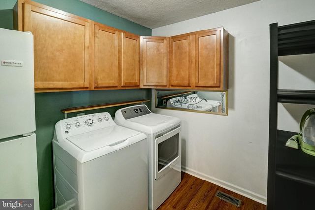 130 OAKLEIGH LN, Bumpass, VA 23024
