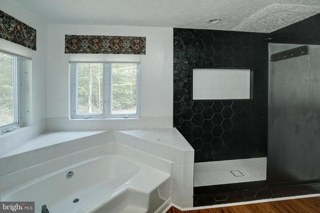 130 OAKLEIGH LN, Bumpass, VA 23024