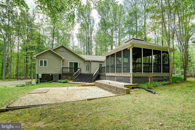 130 OAKLEIGH LN, Bumpass, VA 23024