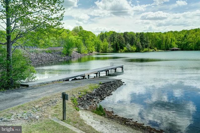 130 OAKLEIGH LN, Bumpass, VA 23024