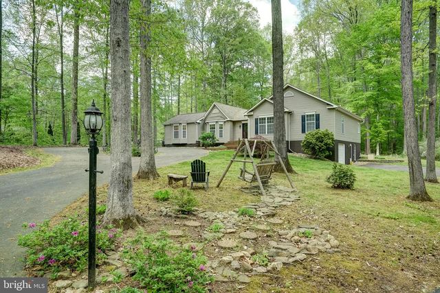 130 OAKLEIGH LN, Bumpass, VA 23024