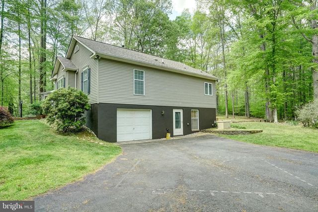130 OAKLEIGH LN, Bumpass, VA 23024