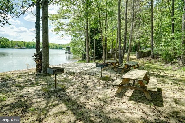 130 OAKLEIGH LN, Bumpass, VA 23024