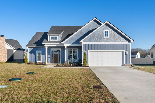 10111 Crookedhorn Ct, Bell Buckle, TN 37020