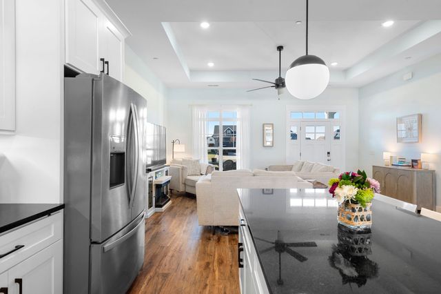 10111 Crookedhorn Ct, Bell Buckle, TN 37020