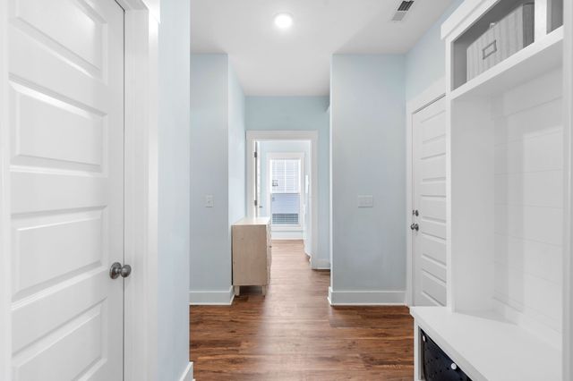 10111 Crookedhorn Ct, Bell Buckle, TN 37020