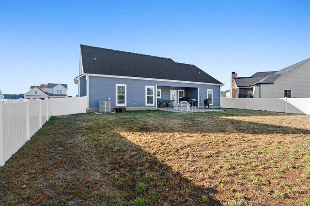 10111 Crookedhorn Ct, Bell Buckle, TN 37020