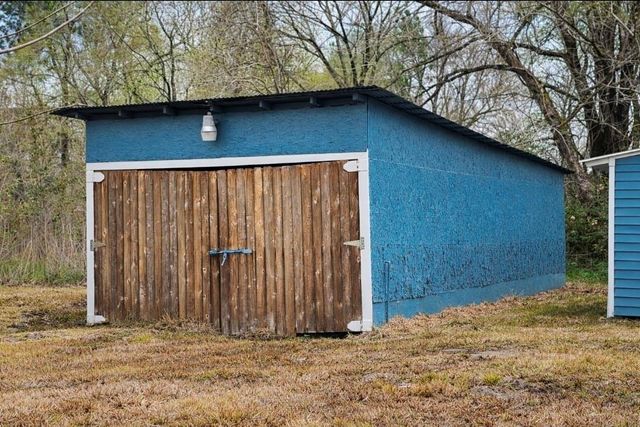 309 E Pine Street, Daisetta, TX 77533