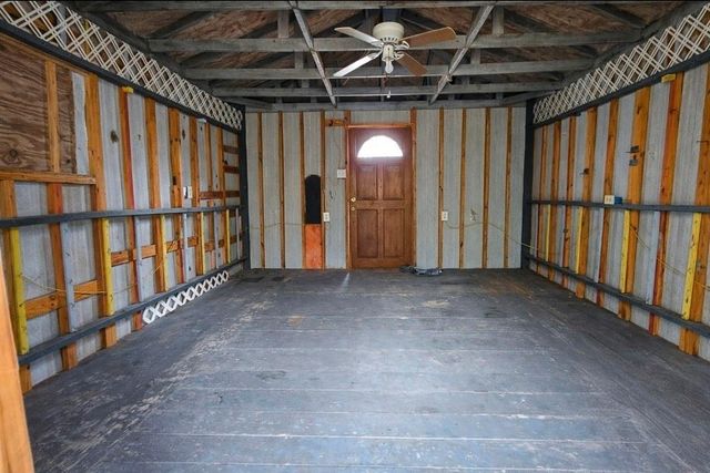 309 E Pine Street, Daisetta, TX 77533