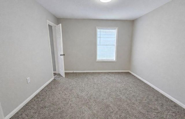 309 E Pine Street, Daisetta, TX 77533