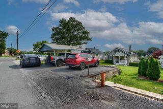 8204 BEACH DR, Baltimore, MD 21222