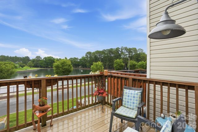 122 Water Oak Drive, Pineville, NC 28134