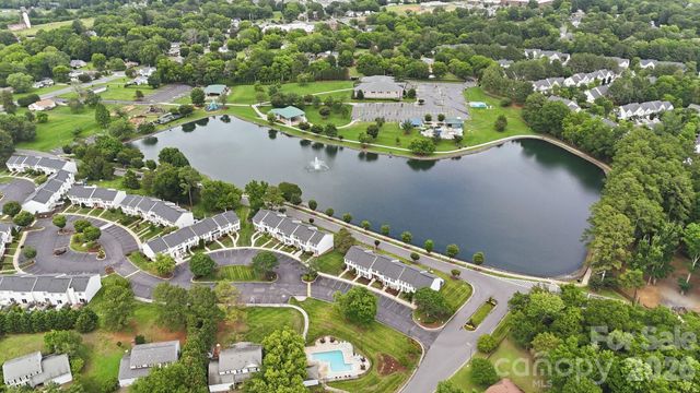 122 Water Oak Drive, Pineville, NC 28134