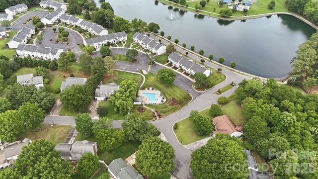 122 Water Oak Drive, Pineville, NC 28134
