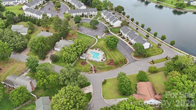 122 Water Oak Drive, Pineville, NC 28134