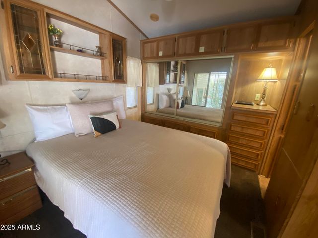 1262 S SHAWNEE Drive, Apache Junction, AZ 85119