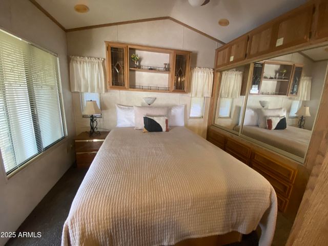 1262 S SHAWNEE Drive, Apache Junction, AZ 85119