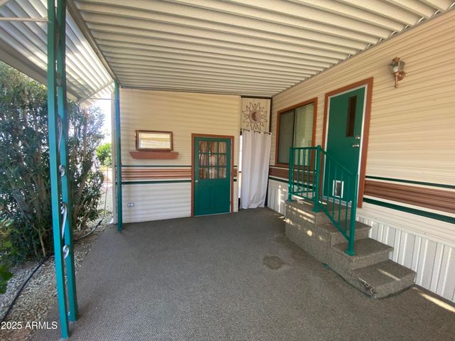 1262 S SHAWNEE Drive, Apache Junction, AZ 85119