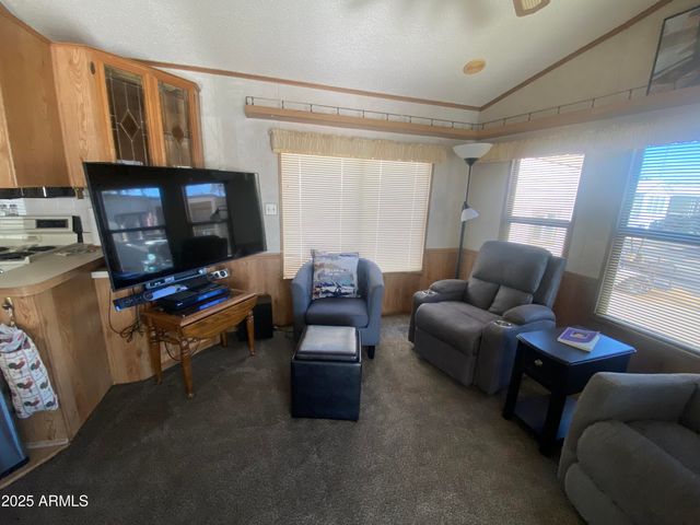 1262 S SHAWNEE Drive, Apache Junction, AZ 85119