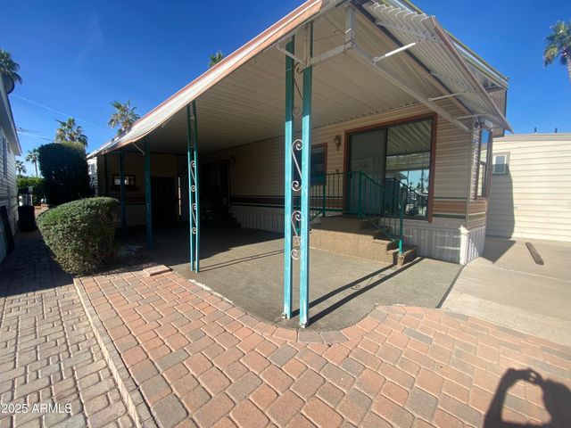 1262 S SHAWNEE Drive, Apache Junction, AZ 85119