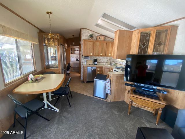 1262 S SHAWNEE Drive, Apache Junction, AZ 85119