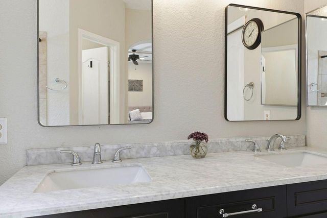 146 Orange Blossom Cir, Folsom, CA 95630