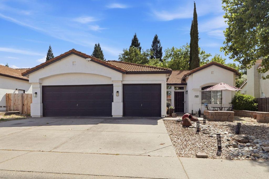 146 Orange Blossom Cir, Folsom, CA 95630