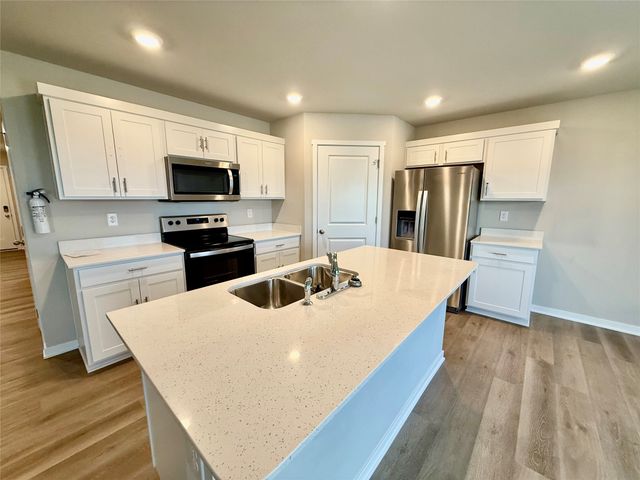 10436 Southerwick Place, Johnston, IA 50131