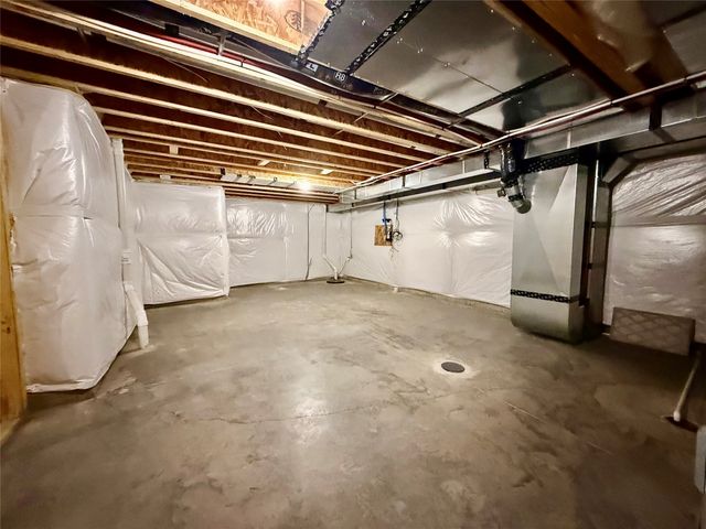 10436 Southerwick Place, Johnston, IA 50131