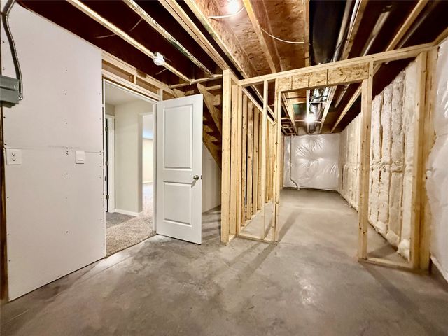 10436 Southerwick Place, Johnston, IA 50131