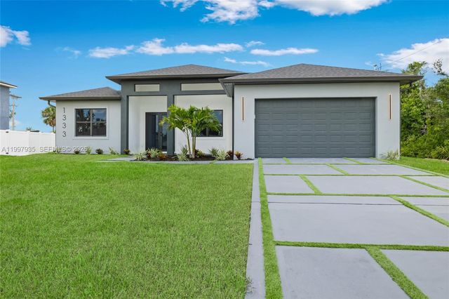 1333 N 4th Street, Cape Coral, FL 33993