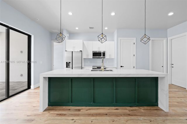 1333 N 4th Street, Cape Coral, FL 33993