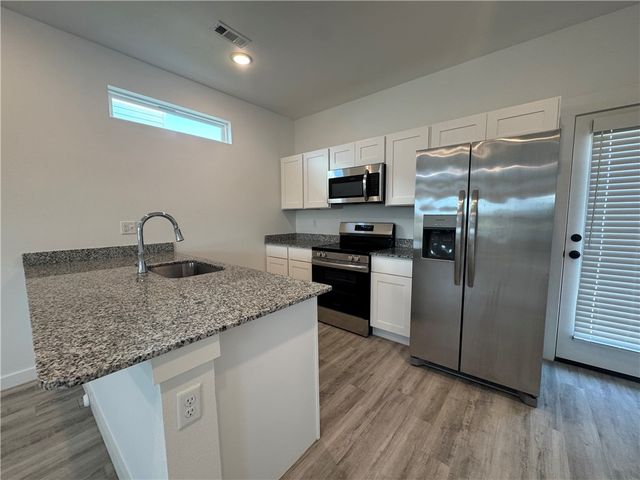 1041 Kentucky Avenue, Bentonville, AR 72713