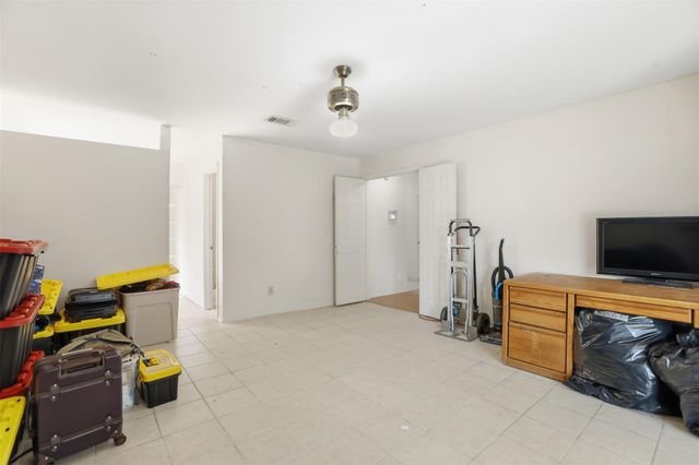 12066 Kleinmeadow Drive, Houston, TX 77066