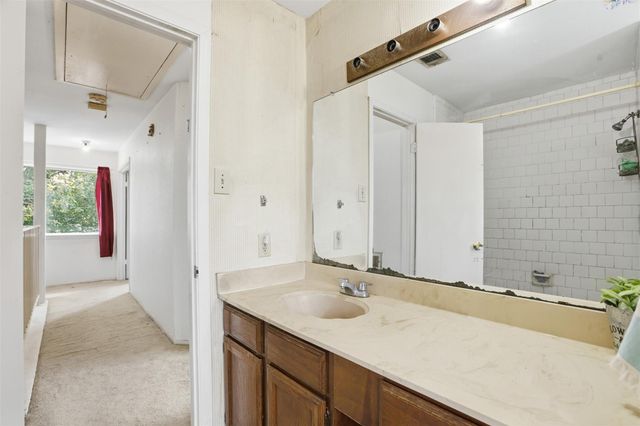 12066 Kleinmeadow Drive, Houston, TX 77066