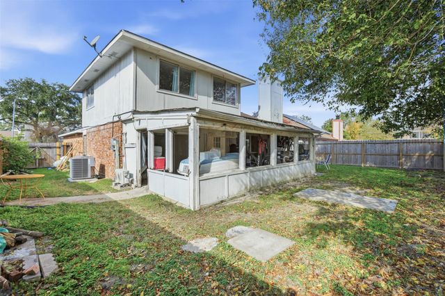 12066 Kleinmeadow Drive, Houston, TX 77066