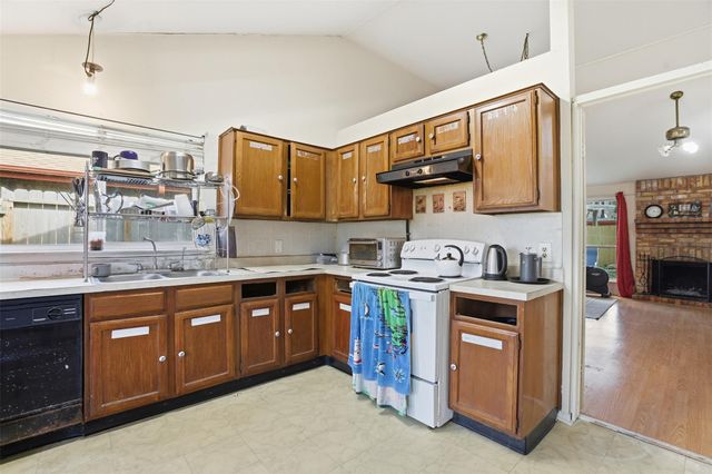 12066 Kleinmeadow Drive, Houston, TX 77066