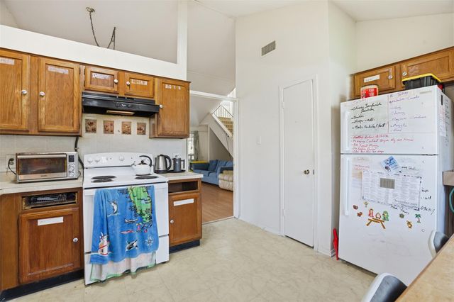 12066 Kleinmeadow Drive, Houston, TX 77066