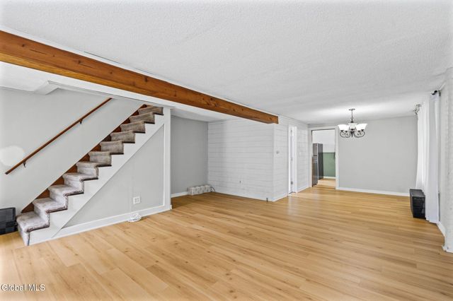 36 New Turnpike Road, Troy, NY 12182