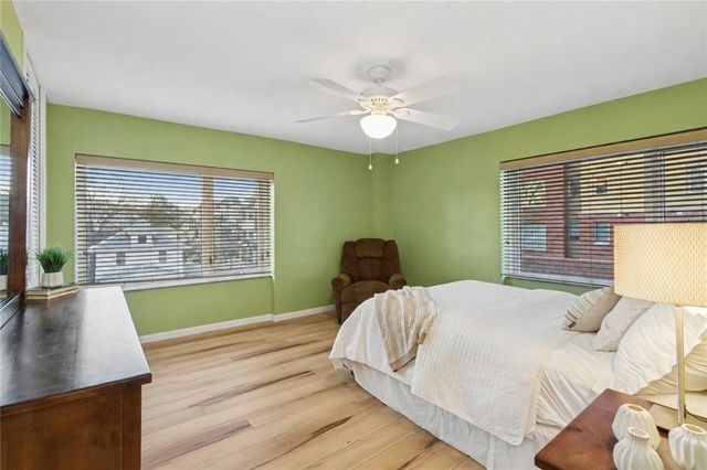 4545 Wornall Road 310, Kansas City, MO 64111