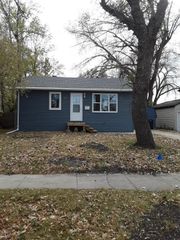 209 1st Avenue E, West Fargo, ND 58078