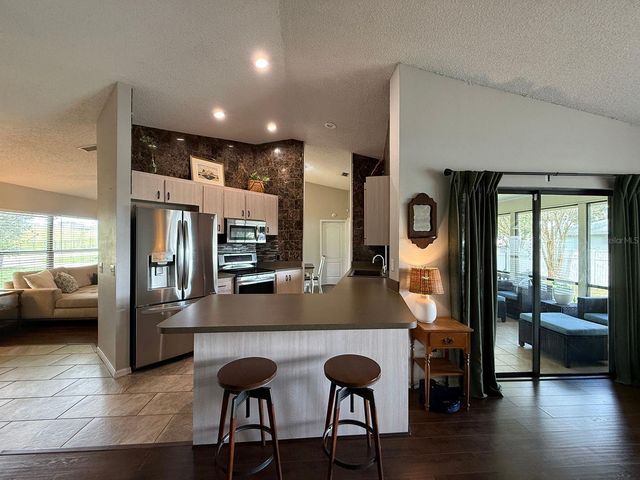 3916 CREWS LAKE DRIVE, Lakeland, FL 33813