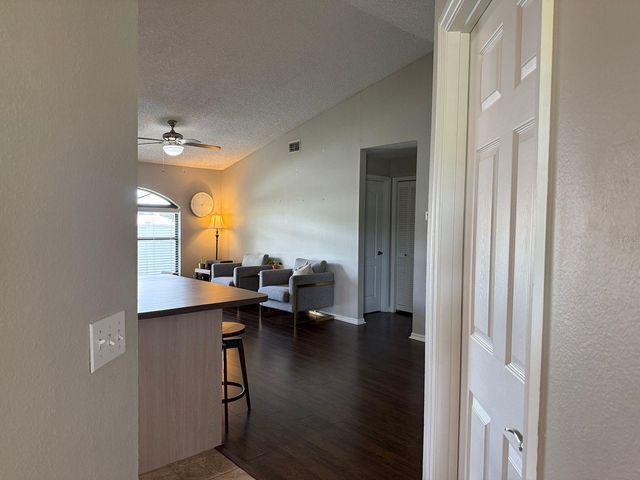 3916 CREWS LAKE DRIVE, Lakeland, FL 33813