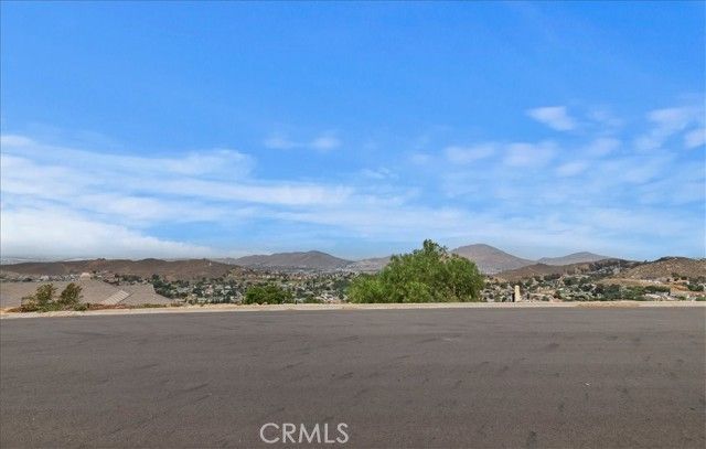 7350 Live Oak, Jurupa Valley, CA 92509